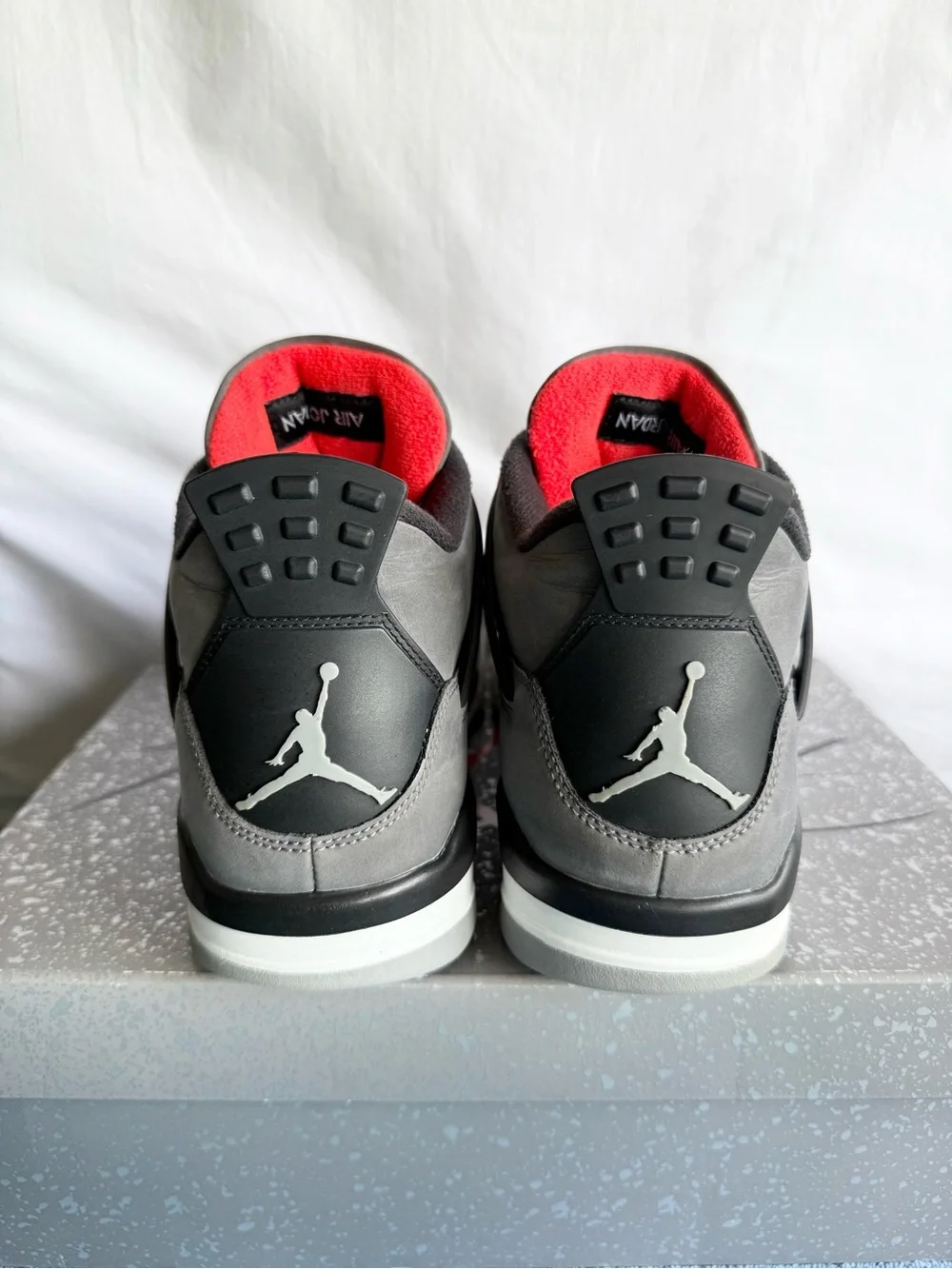 Jordan authentic retro